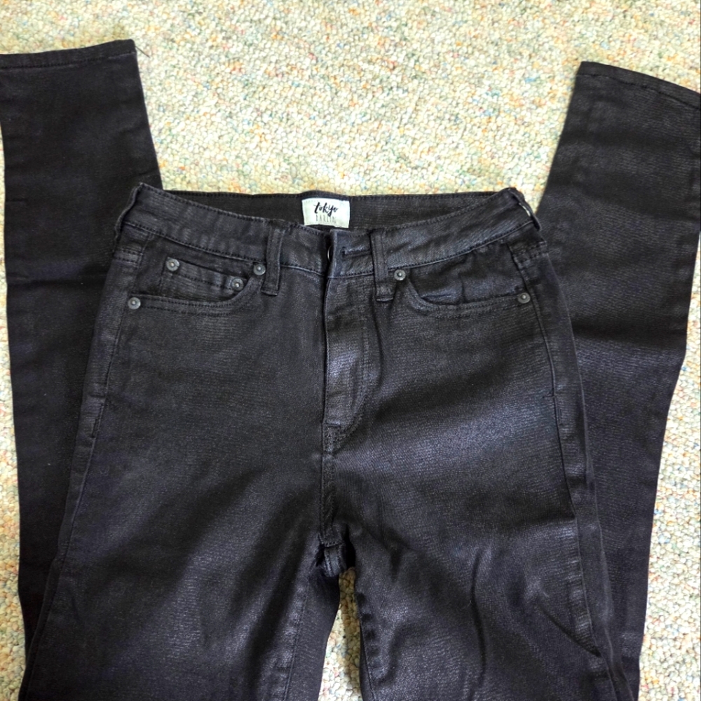 Black Shiny Jeggings
